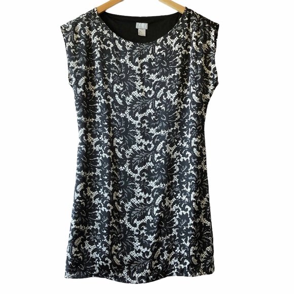 H&M Dresses & Skirts - H&M Black & White Paisley Printed Mini Dress Size 2